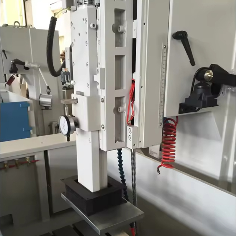 CNC-430 Малый электроэрозионный станок с ЧПУ для изготовления металлических форм